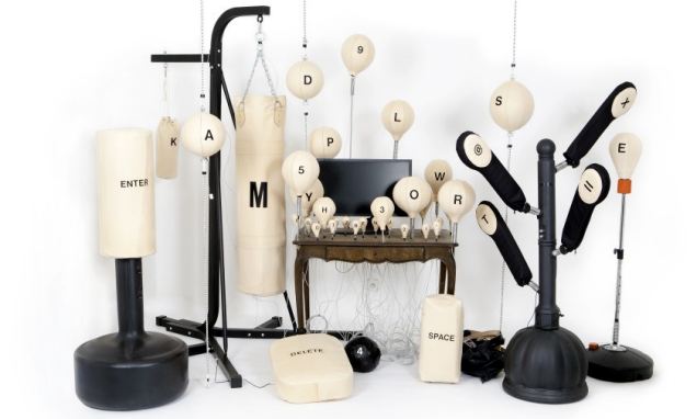 Kantor Bikin `Bete`? Ekspresikan dengan Keyboard `Sarung Tinju`